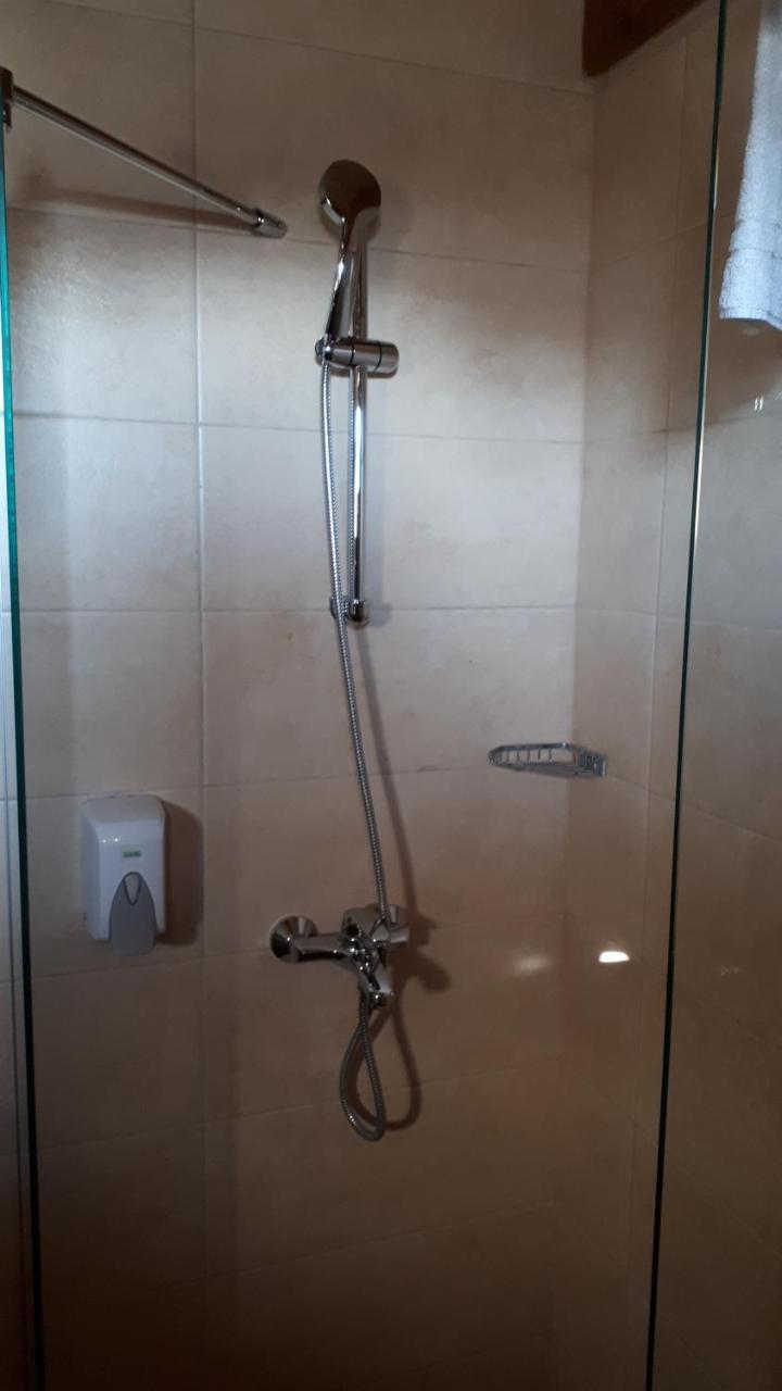 לינה וארוחת בוקר Sokolac  Konoba Ognjiste מראה חיצוני תמונה