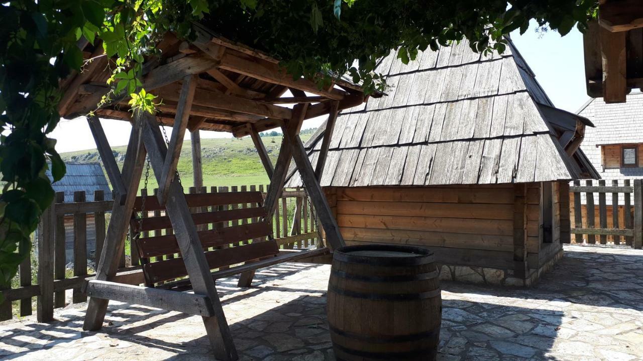 לינה וארוחת בוקר Sokolac  Konoba Ognjiste מראה חיצוני תמונה