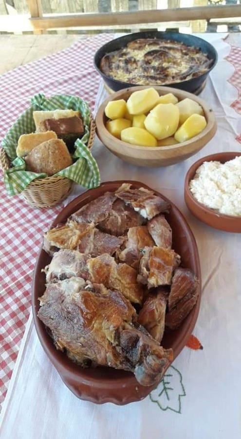לינה וארוחת בוקר Sokolac  Konoba Ognjiste מראה חיצוני תמונה