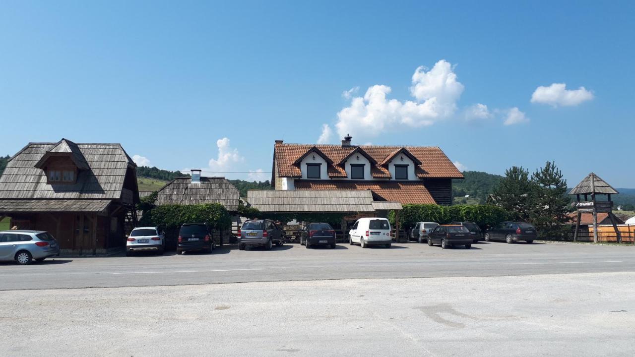 לינה וארוחת בוקר Sokolac  Konoba Ognjiste מראה חיצוני תמונה